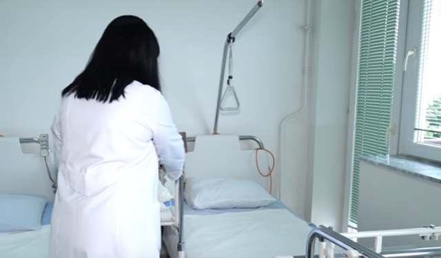 Përdori stimulues për marrëdhëniet sek*uale, VDES në spital 41-vjeçari: Pacienti ka qenë i shtrirë…