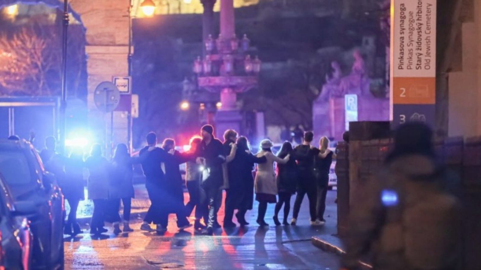 Kozak vrau 15 persona në Pragë, studenti shqiptar: Të gjithë po e ndiqnin ngjarjen ‘live’